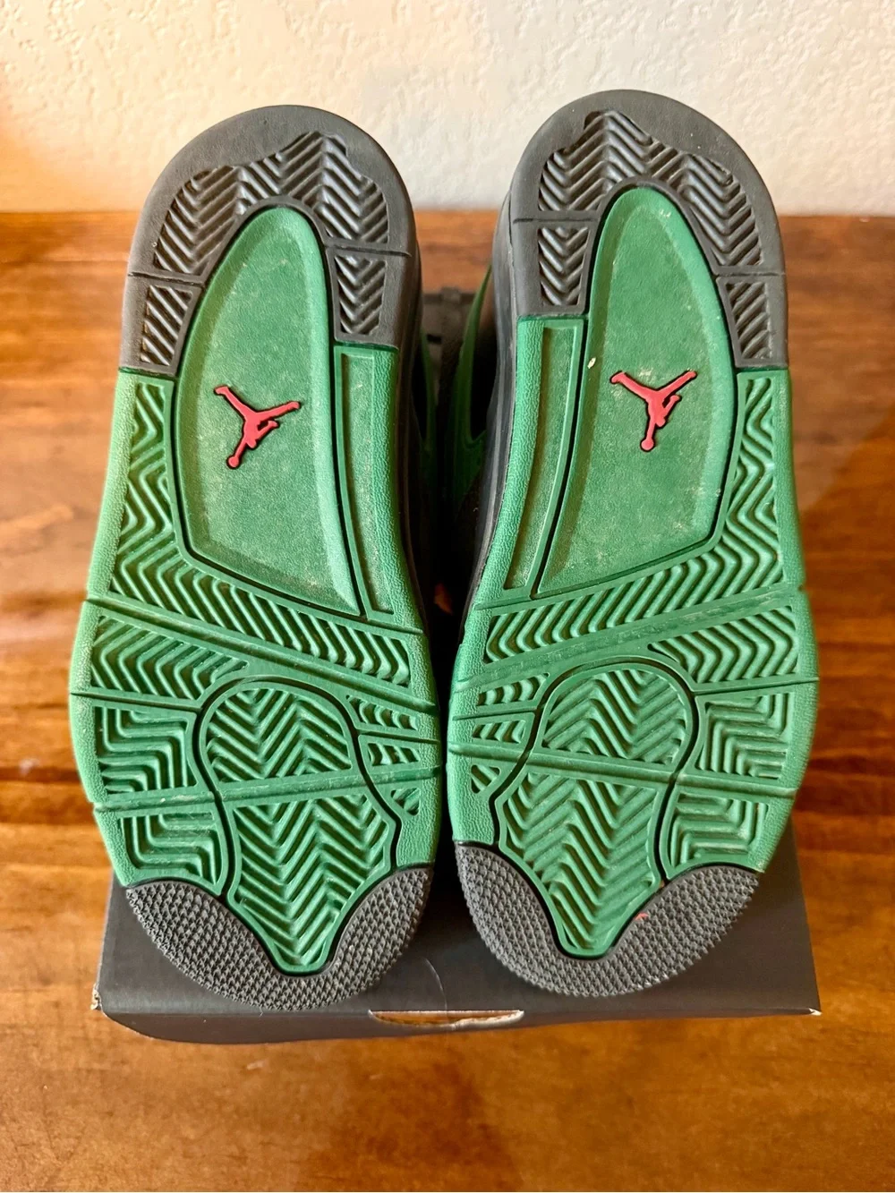 Jordan 4 RM Boys' Black & Green Jumpman Sneakers